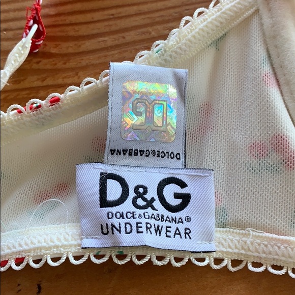 Dolce and Gabbana Cherry 🍒 balconette bra - Picture 6 of 8